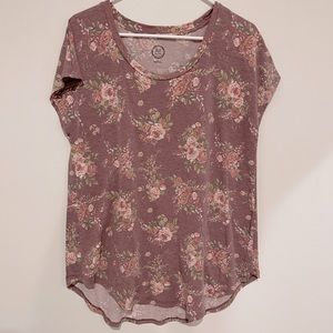 Cute Women’s Floral Top